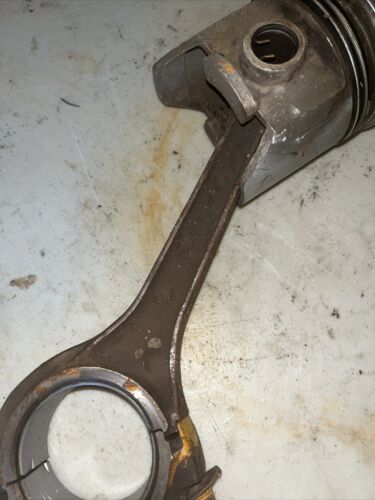 Farmall 300 Piston w/Connecting rod