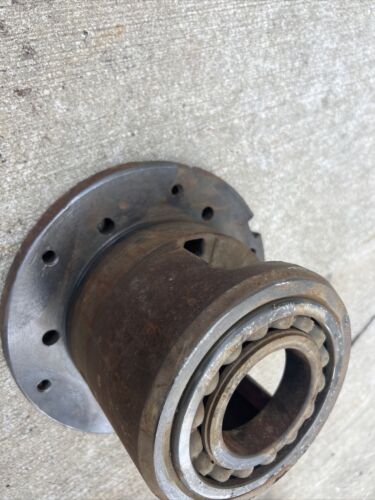 International Harvester/Farmall Housing For 300/350 Tractor (358058R1)