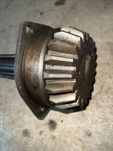 McCormick W6 WD6 Farmall Main Transmission/Pinion Shaft Antique Tractor 57271-DC