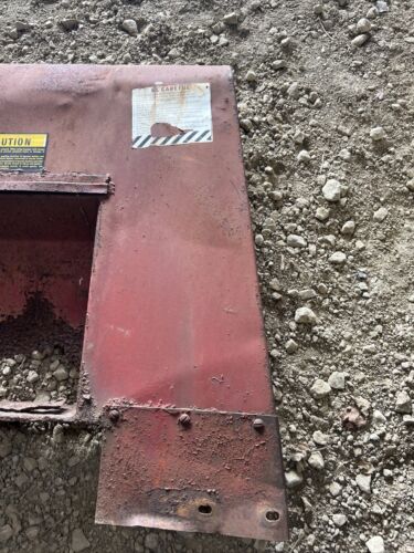 IH 444 Single fender antique tractor