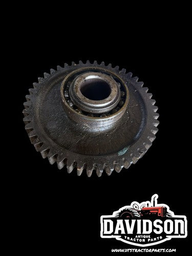 IH International 584 Transmission Shaft W/ gear Antique Tractor