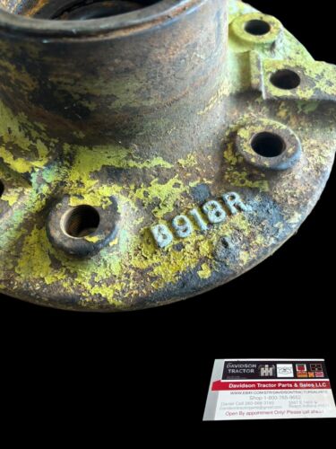 John Deere B Tractor B918R Front Wheel Hub Antique Tractor