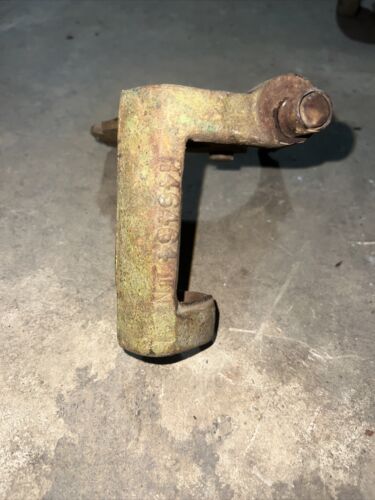 John Deere tractor shifter 1st/3rd/6th/8th fork Part #R46464