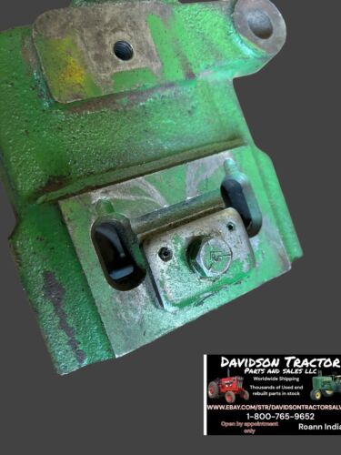 John Deere RH Breakaway Coupler R39109