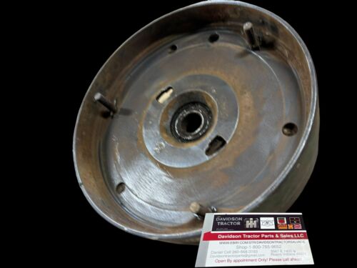 USED JOHN DEERE H TRACTOR BELT PULLEY CLUTCH H330R