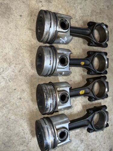 Case International D206 Used Pistons W/Rods Set (4) 574 584 595