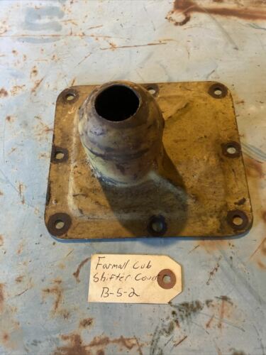 Farmall Cub IH RC tractor ORIGINAL transmission gear shifter cover