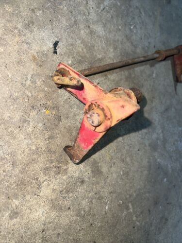 International 300 Utility Tractor Original IHC IH brake lock assembly