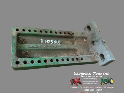 R70588 Tractor Fender Bracket Fits John Deere 2010 2030 2440 2510 2630 2640 +