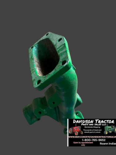 D2966R John Deere D Upper Water Pipe Fanshaft Mount Fits SN 143,800 and up Nice!