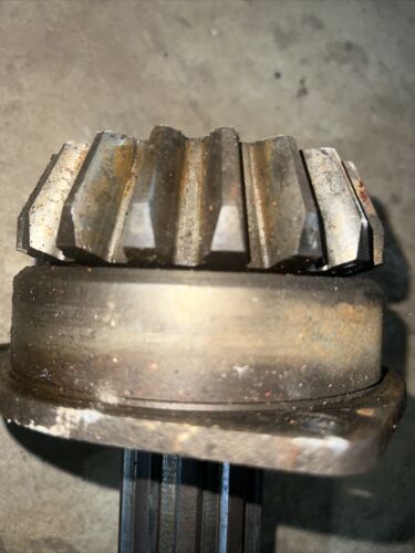 McCormick W6 WD6 Farmall Main Transmission/Pinion Shaft Antique Tractor 57271-DC