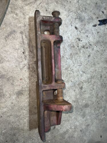 IH Farmall 656 706 806 856 Tractor 2pt 3pt Hitch LH Sway Block 385739R1