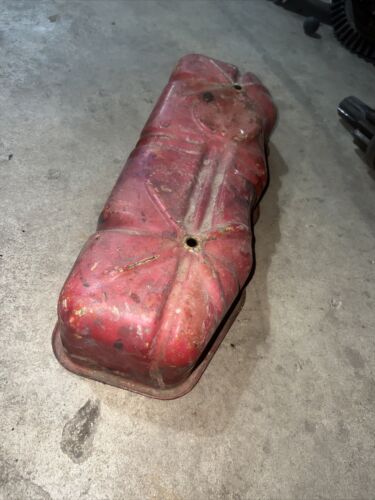 3136364R1 Case IH Valve Cover D-179 464 484 Valve Housing Cover Rocker Cover