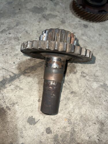 Farmall H 52945DC Gear Shaft