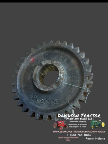 R33793 John Deere PTO Countershaft Gear For 2510, 2520, 3020