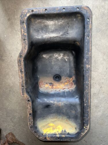 IH Farmall MD W450D 400D MD SMD Used Nice Oil Pan  Antique Tractor