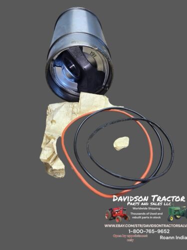 Genuine John Deere RE19832 Cylinder Kit 410C 510C 610C New Old Stock