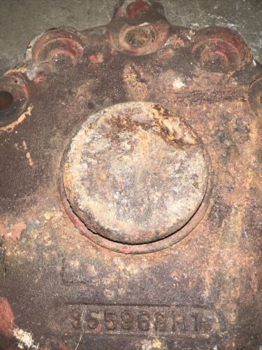 Farmall IH Super C tractor disk disc brake assembly with cover 355969R1