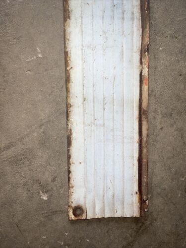IH FARMALL 560 TRACTOR RIGHT ENGINE SIDE PANEL