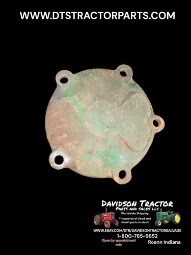 A41R JOHN DEERE UNSTYLED TRACTOR EARLY STYLED A  GOVERNOR HOUSING END CAP