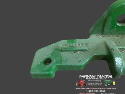 John Deere R26710R Bracket