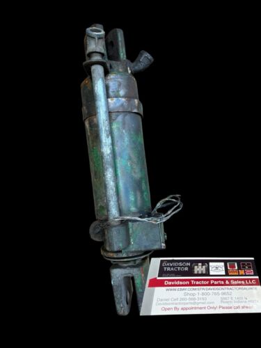 John Deere Hydra-Electric Cylinder Antique Tractor