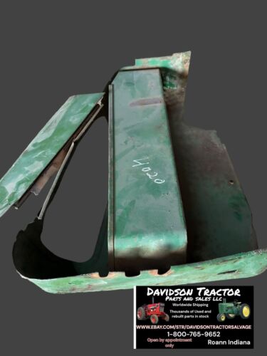 Used John Deere AR32572 Left Hand Rockshaft cover 3010, 3020, 4010, 4020