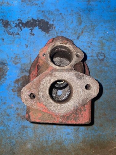 Farmall 300 350 400 450 distributor housing