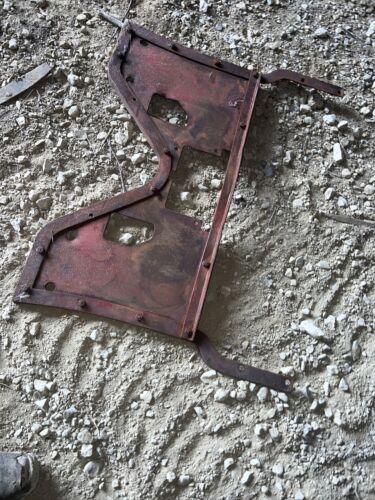 McCormick W9 WD9 Floor platform fender Mount Antique Tractor