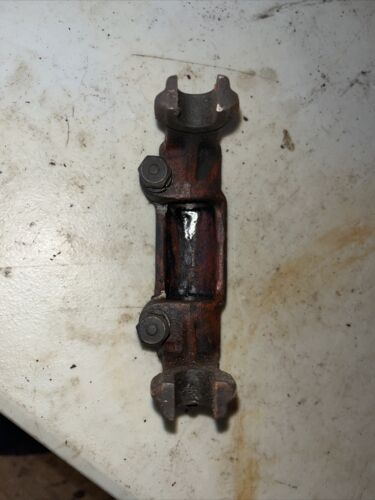 Used Clutch Release Fork fits International 660 450 Super MTA 400 Super M 560 M