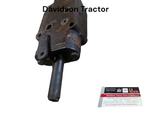 IHC Farmall Hydraulic Block Antique Tractor