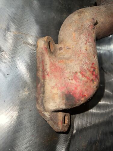 FARMALL Cub Lower Water Pipe