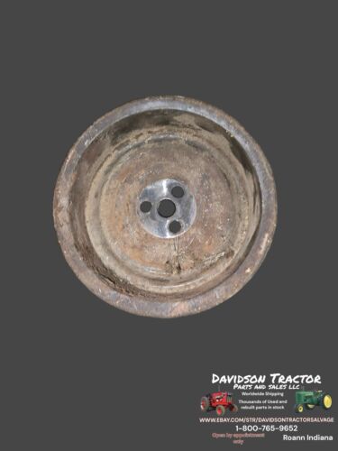 John Deere 4045 Pulley R121038