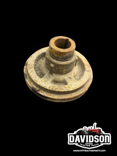 International Farmall 504 Utility Crankshaft Pulley Antique Tractor