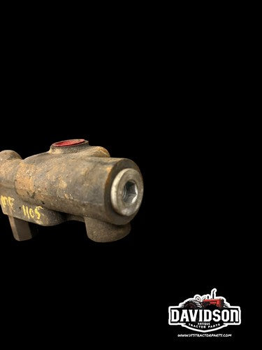 519942M1 Massey Ferguson 1105 Hydraulic Valve Antique Tractor