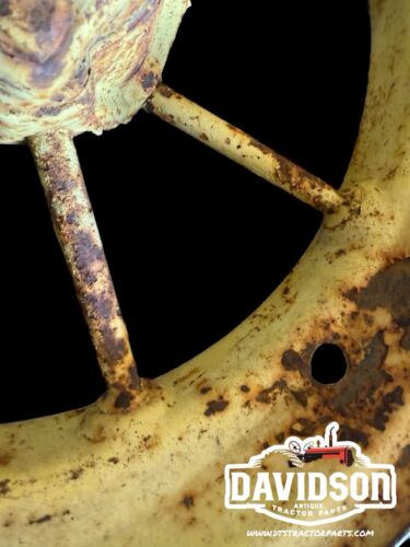 John Deere 4x16 Round Spoked Implement Rim 4 Bolt Hub Cap Antique Tractor