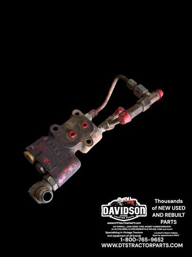 1964 International IH Farmall 504 RC Tractor Hydraulic Control Valve