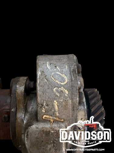 Farmall IH 300 350 tractor Good hydraulic pump assembly w/ drive gear