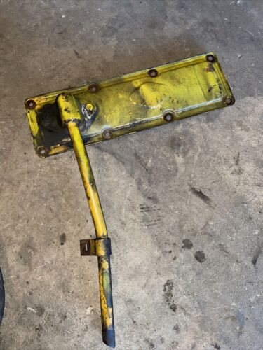 IH International Harvester 464 D engine Side Cover Vent Tube 3055320R1