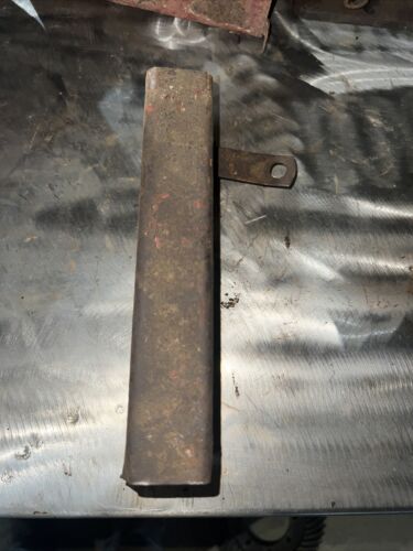 Farmall 400 450 IH tractor hydraulic line cover panel