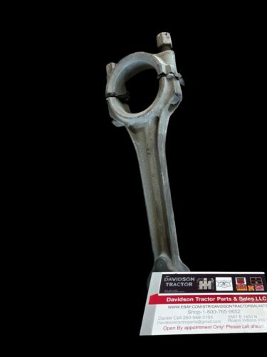 USED JOHN DEERE B TRACTOR ENGINE PISTION CONNECTING ROD B1770R
