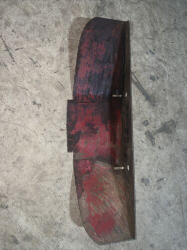 Farmall 504 Rowcrop tractor IH IHC front heat shield bracket
