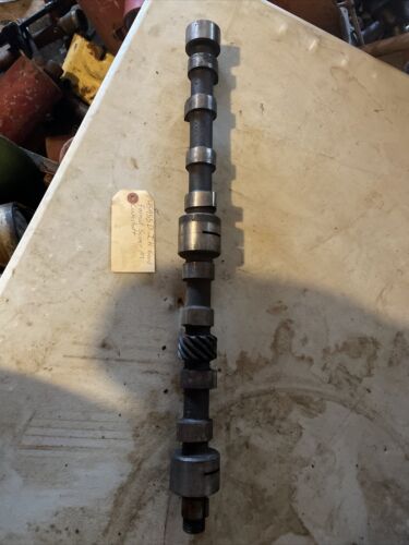 International Super M Camshaft W/O Gear 45955 D