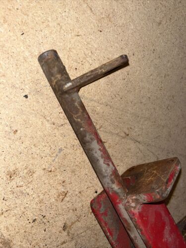 Farmall International 856 Hydraulic Lever