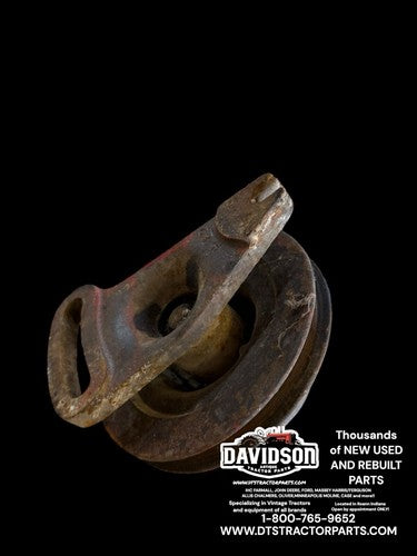IH Farmall 656 Fan Bracket W/pulley Antique Tractor