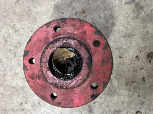 Used Farmall Cub Front Wheel Hub Antique Tractor