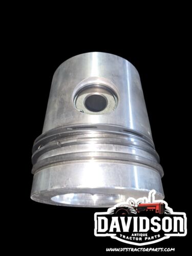 Piston RE23172 fits John Deere 3010 4010 500B