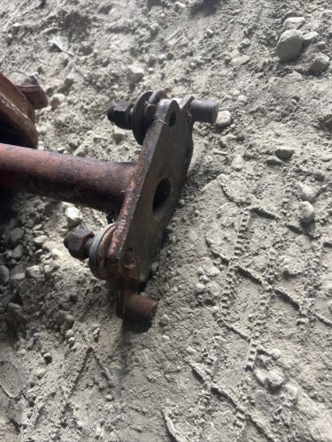 IHC Farmall F12 F14 Front Spindle W/Hubs Antique Tractor