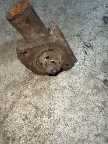 IH Water Outlet Thermostat housing 380785R1 C221