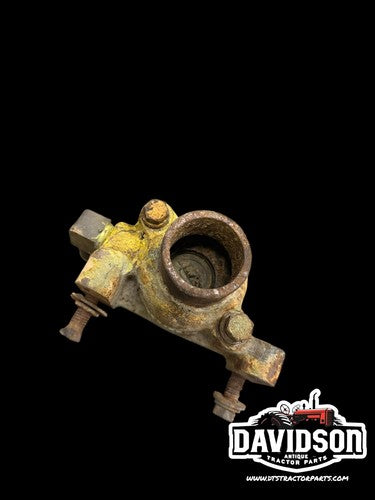 International IH D282 Engine Water Tube Thermostat Housing 278279R2